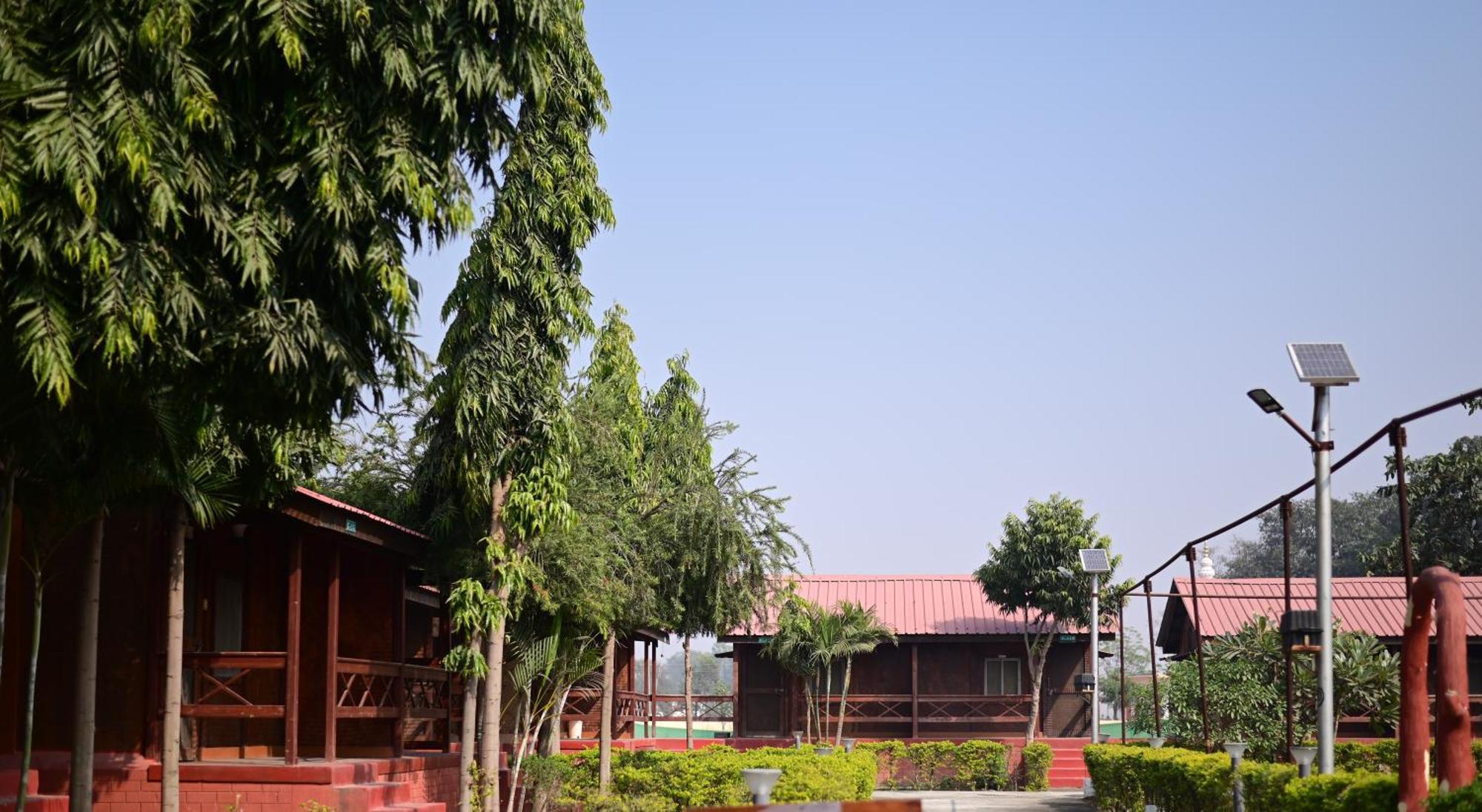 Hotel The Byke Niranjana Gaya Esterno foto